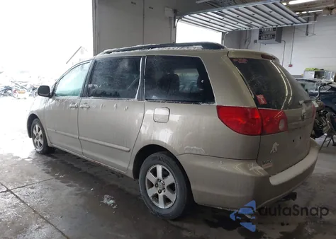 2009 Toyota Sienna Le z USA, uszkodzony, nr VIN 5TDZK23C39S263824